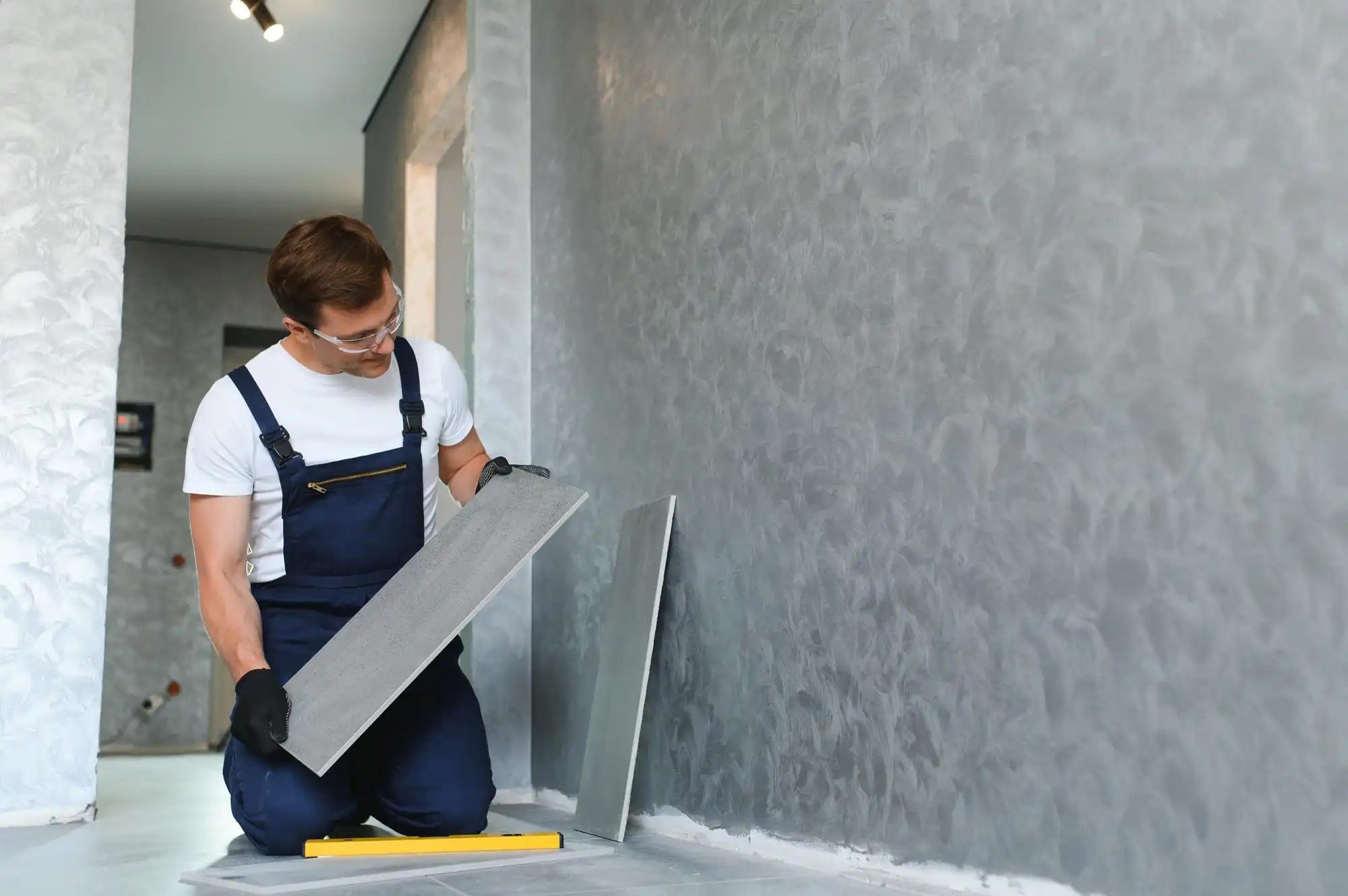 Renovación de espacios interiores y exteriores